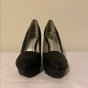 Charlotte Russe Black Sparkly Platform (New)
